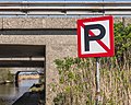 Verkeersbord voor de scheepvaart bij de brug over de Fammensrakken.