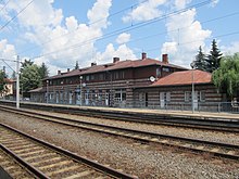 link=//commons.wikimedia.org/wiki/Category:Câmpina train station