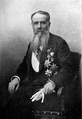 Nikola Pašić, Prim Ministru veteran Serb u politiku ewlieni, sostna fundamentalment politika pan-Serbja u ċentralista, kontra l-federaliżmu. Kien l-avversarju ewlieni ta' Stjepan Radić għalkemm spiċċa jifforma gvern miegħu ftit qabel mewtu (1906 ritratt).