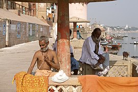 Varanasi, India, Pilgrims 2.jpg