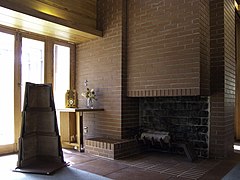 Frank Lloyd Wrights Pope-Leighey House (3377498859).jpg