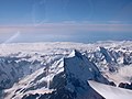 Mount Cook tidher min-nofsinhar, meħuda minn glider li jtir f'4000 m.