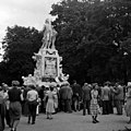 El monumento recién erigido (17 de junio de 1953).