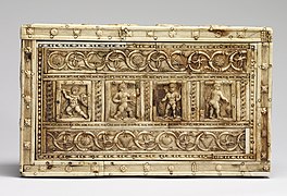 Byzantská slonovinová skriňka s vyobrazením bojovníkov