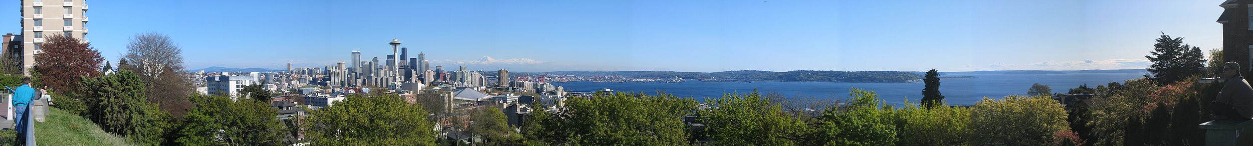 Panoramatická fotografia mesta Seattle, pohľad od parku "Kerry Park"