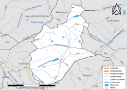 Carte en couleur présentant le réseau hydrographique de la commune