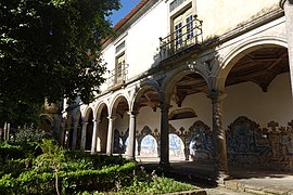 Cloister in Mosteiro de Tibães (13).jpg