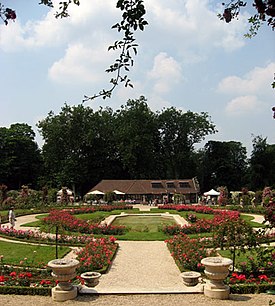 Pavilhão normando da Roseira do Vale do Marne.