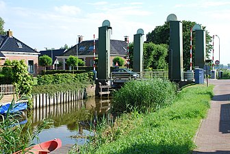 Lyftbro i Ten Post (Ten Boer), Nederländerna.