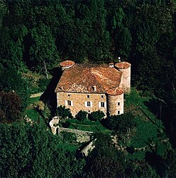 The chateau in Fabras