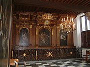 Schepenbank in de vierschaar van het oude stadhuis van Den Haag