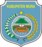 Lambang lama Kabupaten Muna (2002-2012). Diganti karena adanya pemekaran Kabupaten Buton Utara dan Kabupaten Muna Barat.[7]