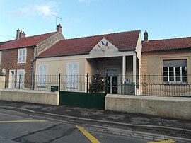 The town hall in Aubepierre-Ozouer-le-Repos