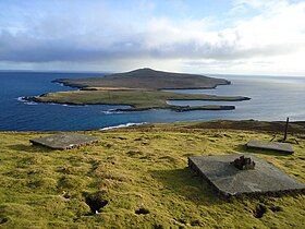 Vue sur l'île de Noss à partir de l'île de Bressay