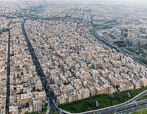 چشم‌انداز هوایی محله گیشا از برج میلاد