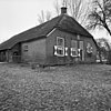 Boerderij met achterbaander, aangebouwd stookhok, potstal en hooischuur