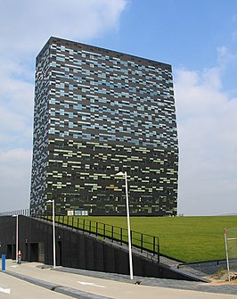 Het gebouw gezien vanuit het zuiden