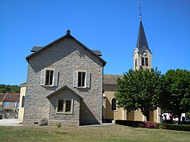 The town hall and church in Velars-sur-Ouche