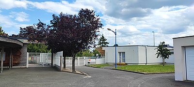 École maternelle Henri Wallon de Fleury-les-Aubrais.jpg