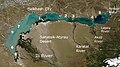 अंतरिक्ष से झील का दृश्य - '1' द्वारा नामांकित सरयेसिक प्रायद्वीप झील को दो हिस्सों में बांटता है