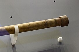 Galilei's newer telescope, part with lens, Museo Galileo, Florence, Inv. 2427, 224092.jpg