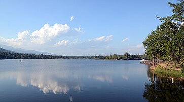 Huai Tueng Thao Lake, NW of Chiang Mai