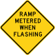 Zeichen W3-8 Autobahnauffahrt durch Ampel geregelt, wenn Licht blinkt