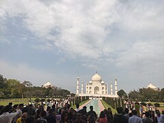 Taj Mahal view 22.jpg