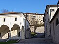 Scorcio di Feltre: a sinistra il Battistero