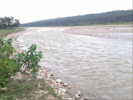 De rivier Kamala bij de plaats Hatpate in Nepal