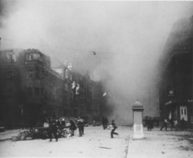 Luitpoldstraße Höhe Westend-Apotheke (rechts) nach einem Bombenangriff