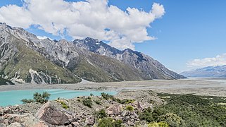 Valley of Tasman River NZ 07.jpg