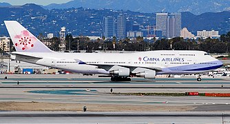 CHINA AIRLINES 747-400 (2148577526).jpg
