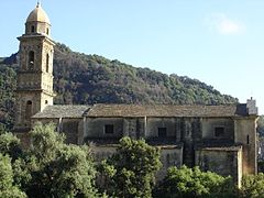 L'église Saint-Côme-et-Saint-Damien.