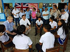 El Ministro de Relaciones Exteriores del Perú, Néstor Popolizio y el Ministro de Asuntos Exteriores Británico, Boris Johnson, visitaron el Instituto de Investigaciones de la Amazonía Peruana en la ciudad de Iquitos. - 40407856630.jpg