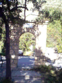 Portalet d'entrada a la font Bordonera