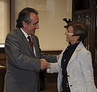 Foto 3 (salutació Mar Serna - Jaume Bartumeu).jpg