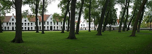 Το εσωτερικό της Beguinage