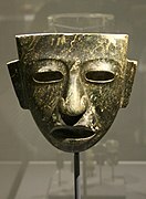 Máscara de piedra. Periodo Clásico. Musées Royaux d'Art et d'Histoire, Bruselas (Bélgica).