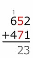 stap 2: 5+7=12, 2 wordt genoteerd, 1 is de overdracht en is hier als klein cijfer boven de volgende kolom genoteerd