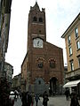 la torre dell’Arengario con l’orologio vista da vai Carlo Alberto