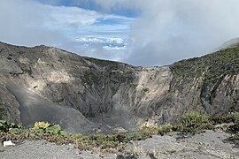 Crater Irazu volcano CRI 01 2020 1489.jpg