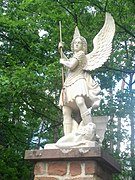 Statue de Saint-Michel de l'église "Étoile du matin".