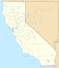 Mapa konturowa Kalifornii, na dole nieco na prawo znajduje się punkt z opisem „University of California, Irvine”