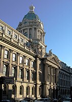 Les anciens quartiers généraux du NYPD, au 240 Centre Street entre les rues Broome et Grand