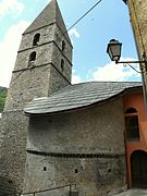 Église Saint-Étienne : chevet et clocher romans.