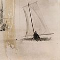 Een ijsslede met zeil van een Noordpoolexpeditie rond 1895.