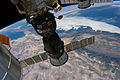 Sojuz TMA-13M pripojený k ISS letí nad Kaliforniou a Nevadou, 23. jún 2014