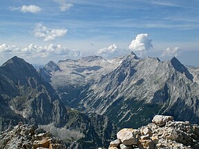 from East (Dreitorspitze), with valley Reintal