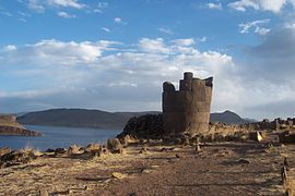 Atardecer en Sillustani.jpg